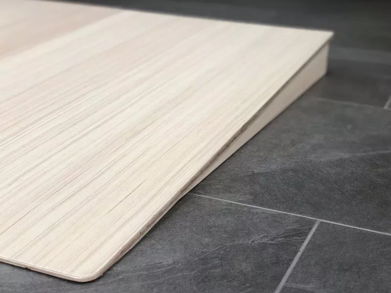Rampes d'accès en bois pour robots aspirateurs - jusqu'à 30 cm de hauteur – Image 1